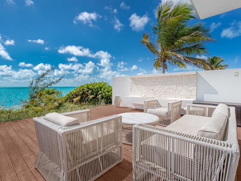 Villa Helios , Long Bay 