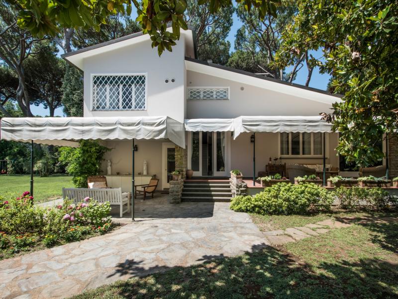 Villa Versilia , Tuscany 