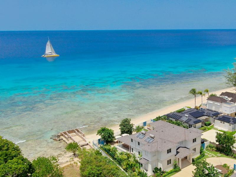 Kaiso - Beachfront , 