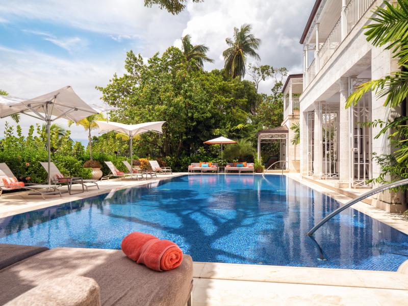 Kiko - Beachfront , Beachfront villas Barbados , Paynes Bay , St James , West Coast Barbados 