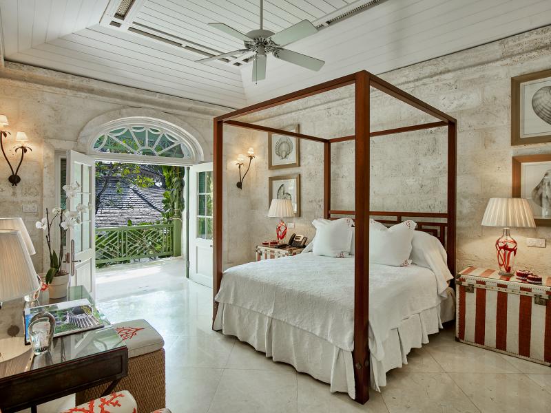 Laughing Waters - Sandy Lane Estate- Beachfront , Beachfront villas Barbados , Sandy Lane Beach , Sandy Lane Estate , St James , Waterfront villas Barbados , West Coast Barbados 