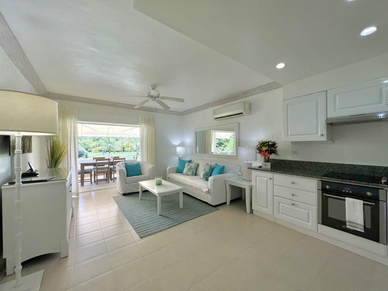 Glitter Bay 113 - Sea Wind II , Beachfront villas Barbados , Glitter Bay , Porters , St James , West Coast Barbados 