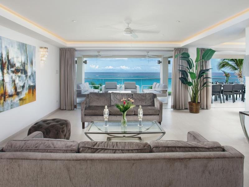The One at The St James - Beachfront Apartment , Beachfront villas Barbados , Paynes Bay , St James 