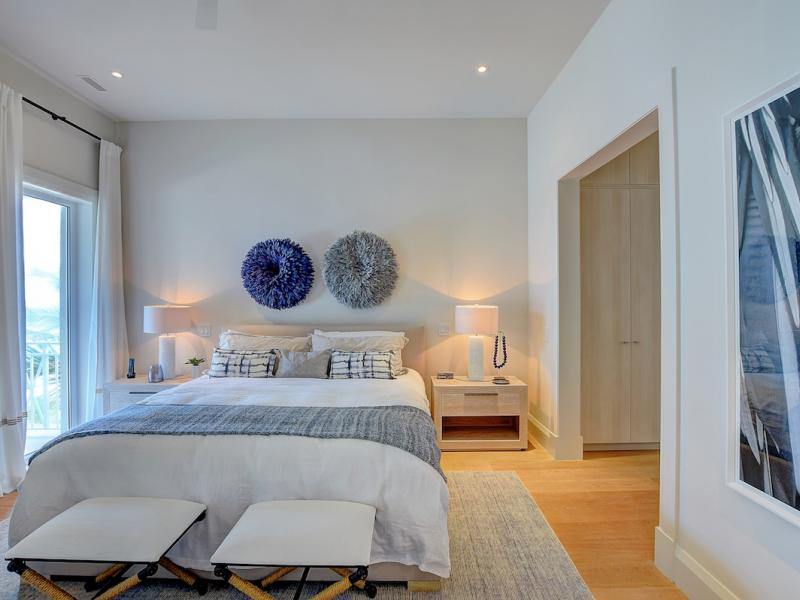 Paradise Found , Paradise Island 