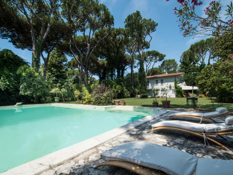 Villa Versilia , Tuscany 