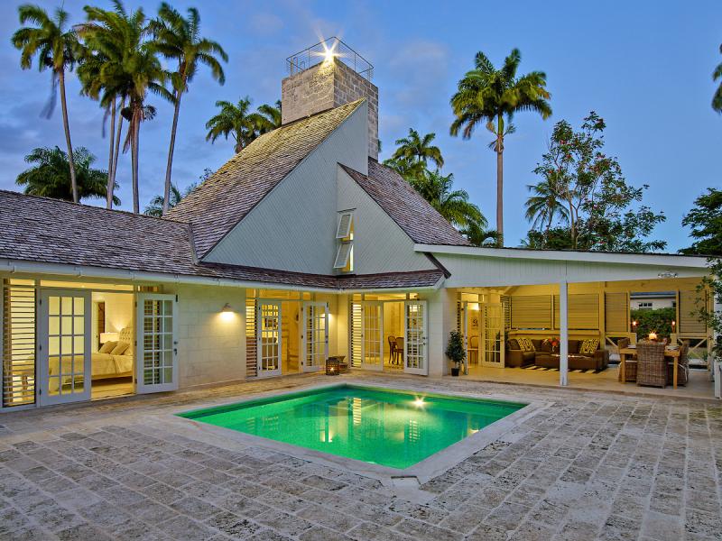 Queens Tower , Holetown , Queens Fort , West Coast Barbados 