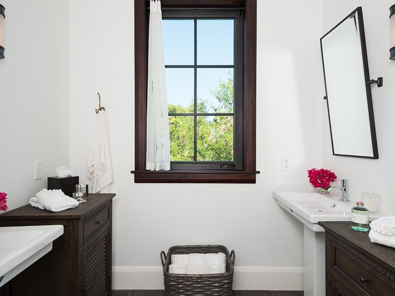 Saving Grace , Grace Bay 