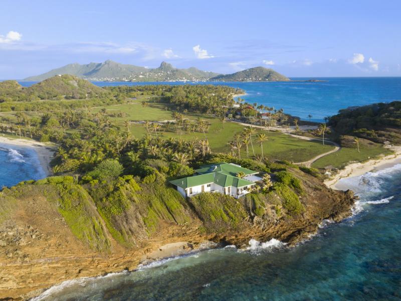 Palm Island Resort , Palm Island 