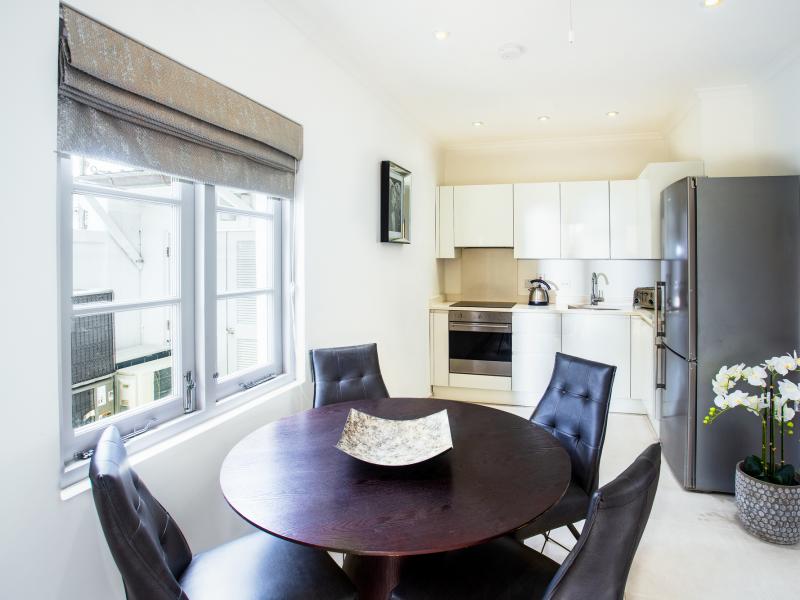 The Villa at The St James , Beachfront villas Barbados , Paynes Bay , St James 