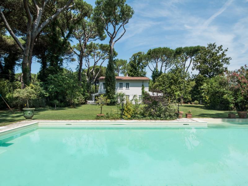 Villa Versilia , Tuscany 