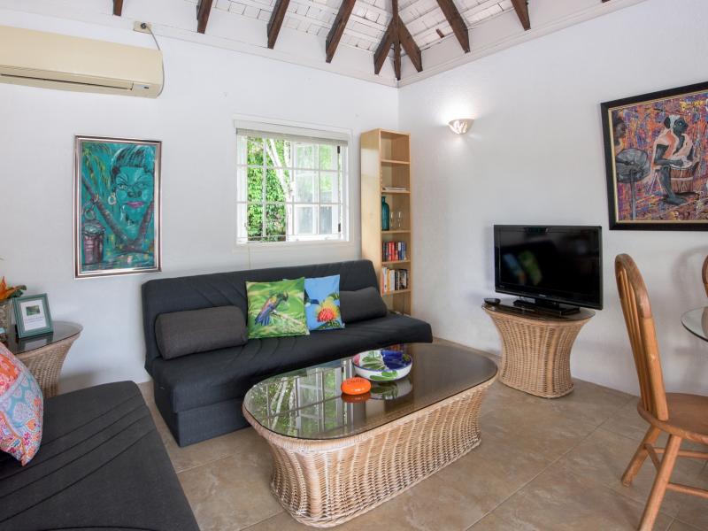 Villa Bimiti , Mount Irvine 