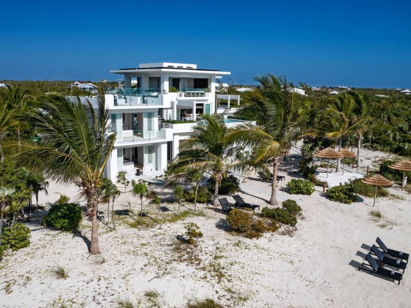 Blue Lagoon , Long Bay , Providenciales 