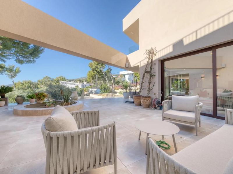 Villa Clara , Portals 