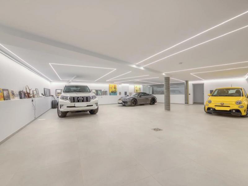 Villa Clara , Portals 