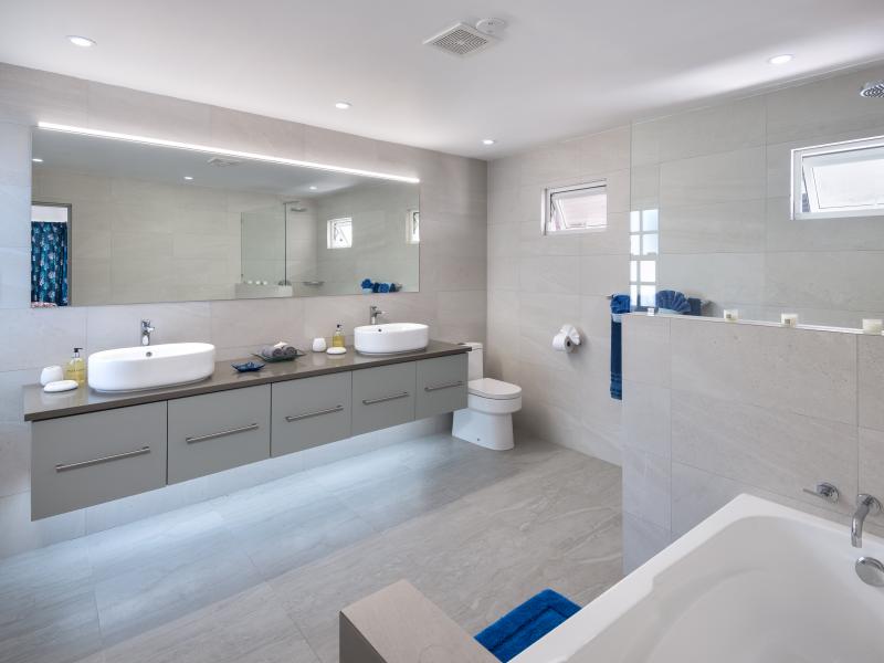 Westshore Beach House , Beachfront villas Barbados , Speightstown , St Peter , West Coast Barbados 