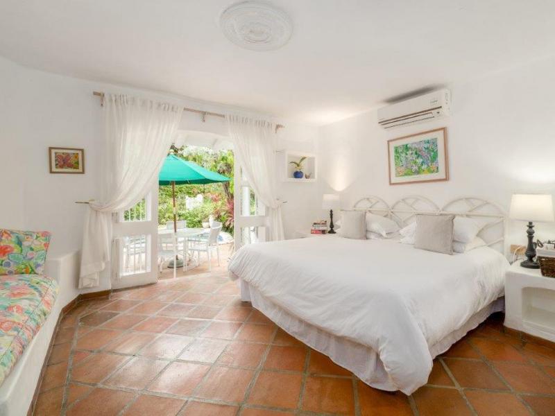 Merlin Bay Villa - Secret Garden , Beachfront villas Barbados , Merlin Bay , St James , The Garden, Barbados , West Coast Barbados 