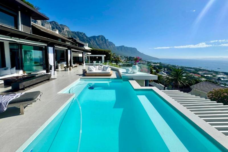 Greg's House, Camps Bay Greg's House, Camps Bay